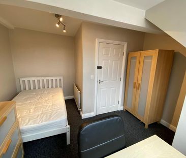 4 bedroom house share to rent - Photo 2