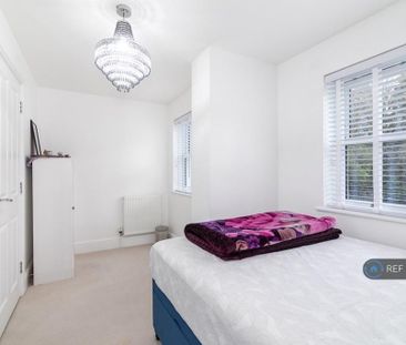 5 bedroom terraced house to rent - Photo 4