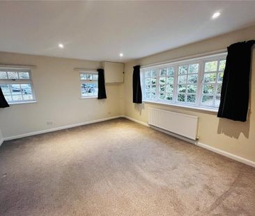 2 bedroom bungalow to rent - Photo 2