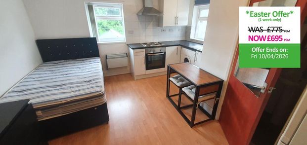 Studio to rent - Photo 1