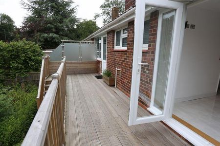 4 bedroom chalet to rent - Photo 3