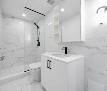 For Lease - 689 The Queensway Street Unit# 331, Toronto, Ontario - Photo 5