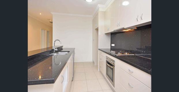 Fantastic unit close across from Lake Macquarie - Photo 1