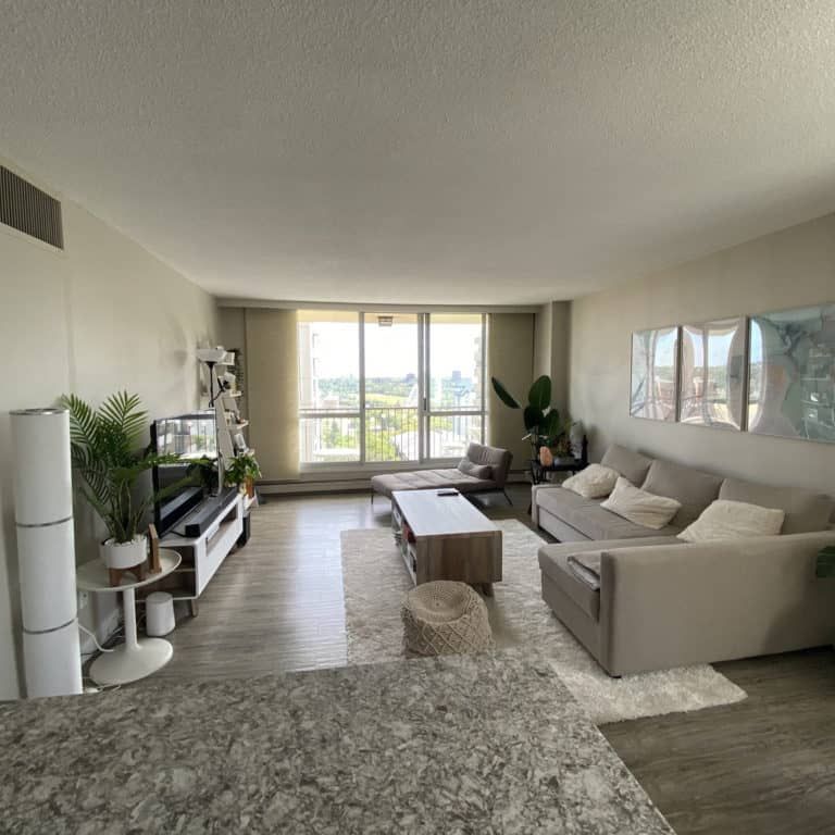 Edmonton Unfurnished Condo Rental in Downtown - Beautiful 2 bedroom in Hillside Estates! - Photo 1