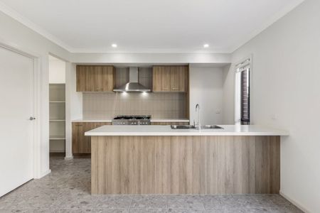 Your new home awaits! - Photo 5