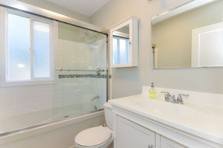 For Lease - 334 Rockhurst Avenue, Tunneys Pasture and Ottawa West, Ontario - Photo 3