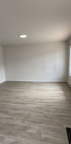 41/2 Près Du Cégep - Photo 1