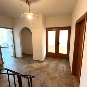 Huis te huur in Hoogstraten voor € 2.050 met 4 slaapkamers - Foto 2