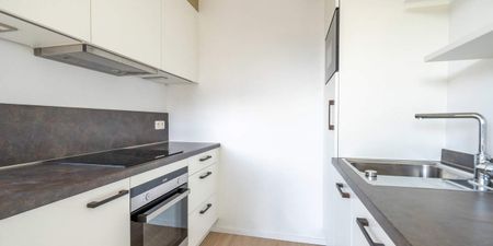 Appartement te huur in Nivelles voor € 795 met 1 slaapkamer - Foto 2