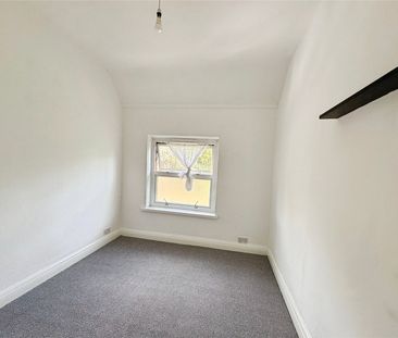 3 bedroom house to rent Jubilee Crescent, NN8 - Photo 5