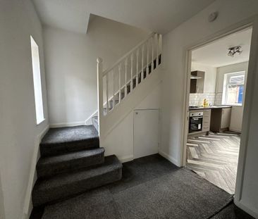 2 bedroom terraced house to rent - Photo 3