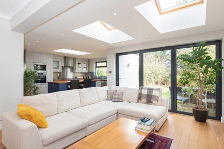 2 bedroom bungalow to rent - Photo 3