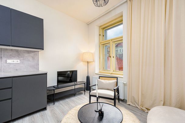 Pronájem bytu 2+kk 36 m² - Fotografie 1