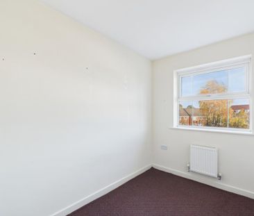 4 bedroom end of terrace house to rent - Photo 5