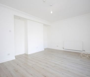 Woodside Crescent, Wishaw, ML2 - Photo 3