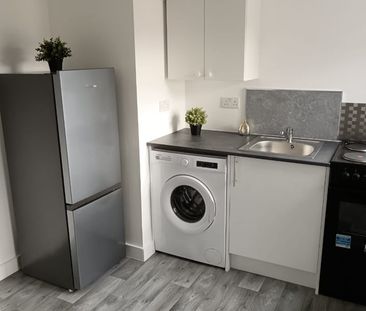 1 Bed Flat, Cresswell Road, SE25 - Photo 6