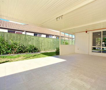4 Leopard Tree Place, Molendinar - Photo 6