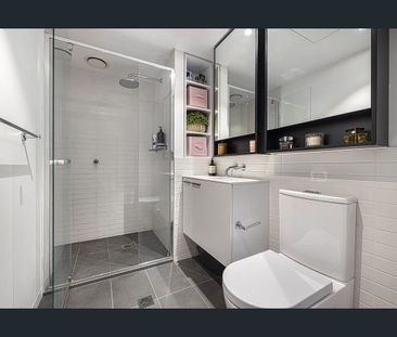 One bedroom apartment, unit, townhouse & warehouse - Photo 5