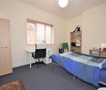 18A Holberry Gardens, Broomhall, Sheffield, S10 2FR - Photo 4