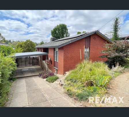 9 Eldershaw Drive, Forest Hill, NSW 2651 - Photo 1