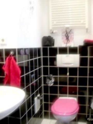 Helle möblierte 1-Zimmerwohung mit Balkon zur Zwischenmiete - Foto 3