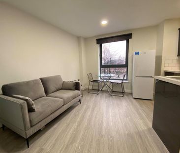 Studio to rent - Photo 5