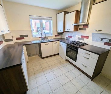 4 bedroom terraced house to rent - Photo 5