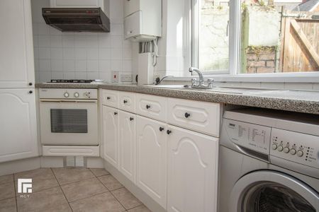 1 bedroom ground floor flat to rent - Photo 3