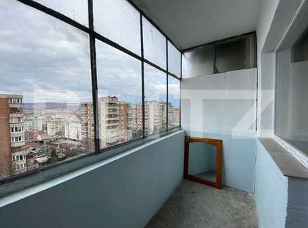 EXCLUSIVITATE! Apartament 3 camere decomandat, 70mp, 2 bai, zona strazii Aurel Vlaicu - Fotografie 4