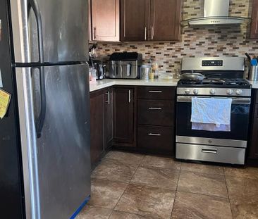 For Lease - 29 Jay Street, Brampton, Ontario - Photo 6