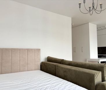 przestronna kawalerka | balkon | parking - Photo 3