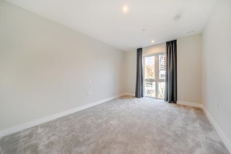 3 bedroom flat to rent - Photo 5