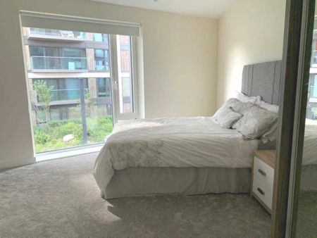 OIRO £2,200 pcm - Available 24/05/2025 - Furnished - Photo 5