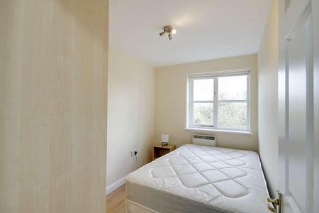 Otter Close, Stratford, E15 - Photo 4