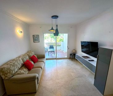 Middle Floor Apartment in Puerto Banús - Photo 4