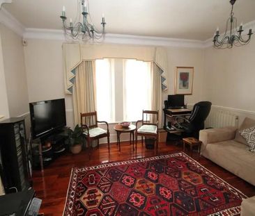 3 bedroom flat to rent - Photo 1