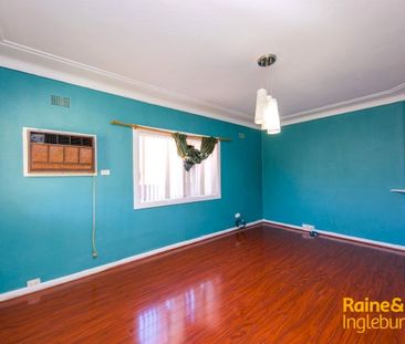 6 Johns Avenue, Macquarie Fields, NSW 2564 - Photo 1