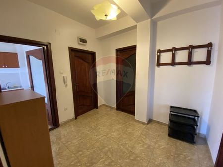 Apartament decomandat de inchiriat în zona Gara - Photo 4