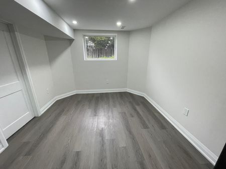 For Lease - 3727 Althorpe Circle, Mississauga, Ontario - Photo 3