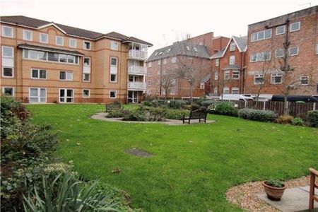 1 bedroom retirement property to rent - Photo 3