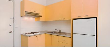 Three bed Apartment - Photo 4