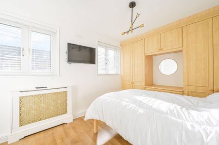 4 bedroom terraced house to rent - Photo 5