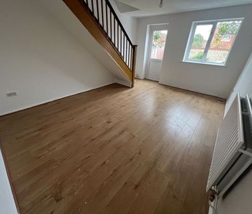 Teal Close - Photo 6