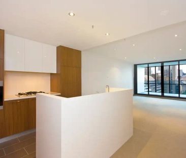 “THE HYDE - NORTH FACING EXECUTIVE THREE BEDROOM APARTMENT!” - Photo 4