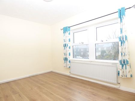 2 bed apartment to rent in NE25 - Photo 2