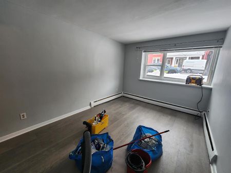 100 Waverley Street - 1 - Photo 2