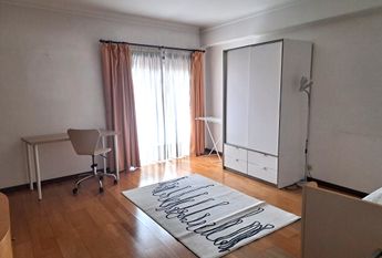 Apartamento T3 com sótão, mobilado e equipado, no Bairro do Liceu!