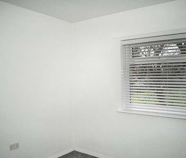 Belmont Terrace, Shipley, West Yorkshire, BD18 - Photo 2