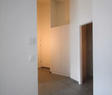 Reprise de bail d'un appartement de 2.5 pièces en attique - Photo 5