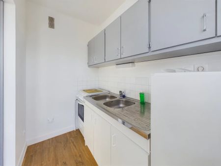 Joli studio meublé, à 2 pas de la ligne 6 de bus - Photo 5